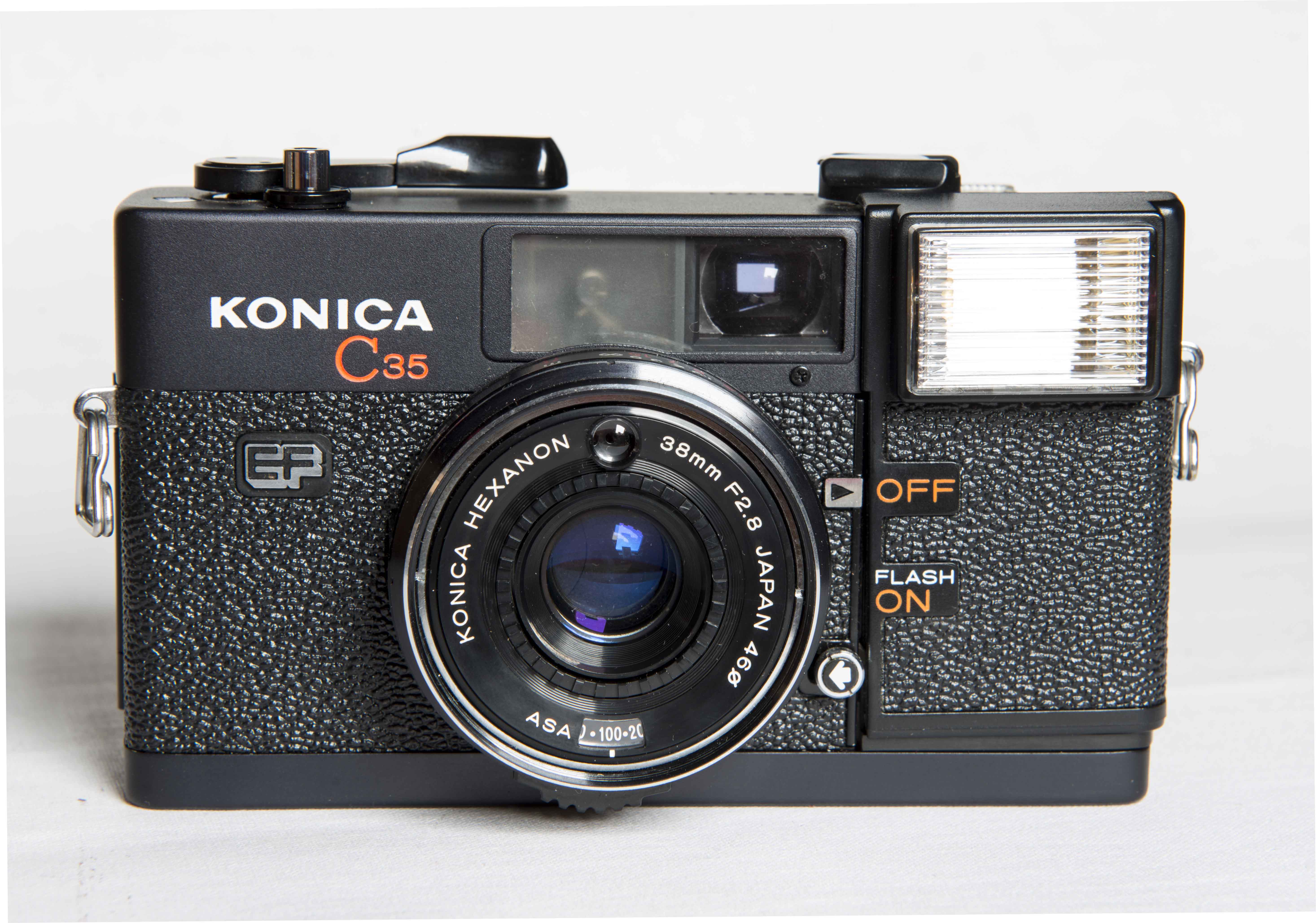 KONICA C35 EF